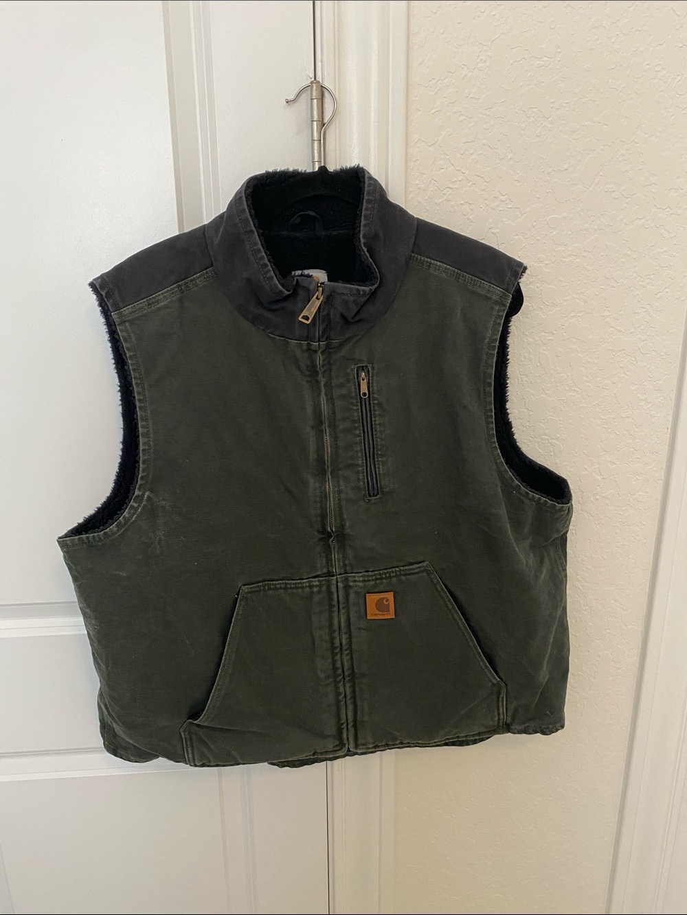 Carhartt Mens dark blue Sherpa lined Vest with Black Trim